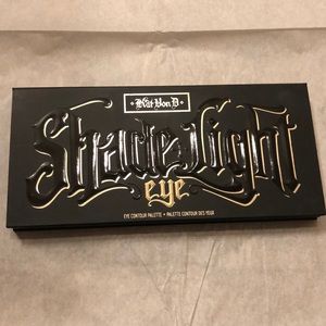 Kay Von D Shade+Light Eyeshadow Palette